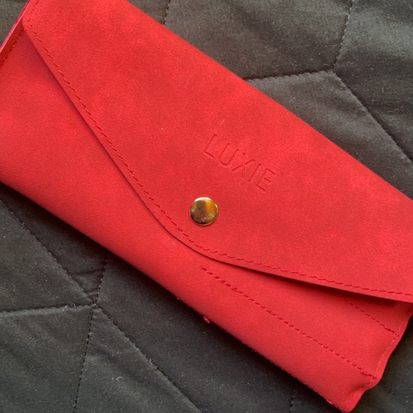 Brand new LUXIE makeup brush set - Picture 2 of 2